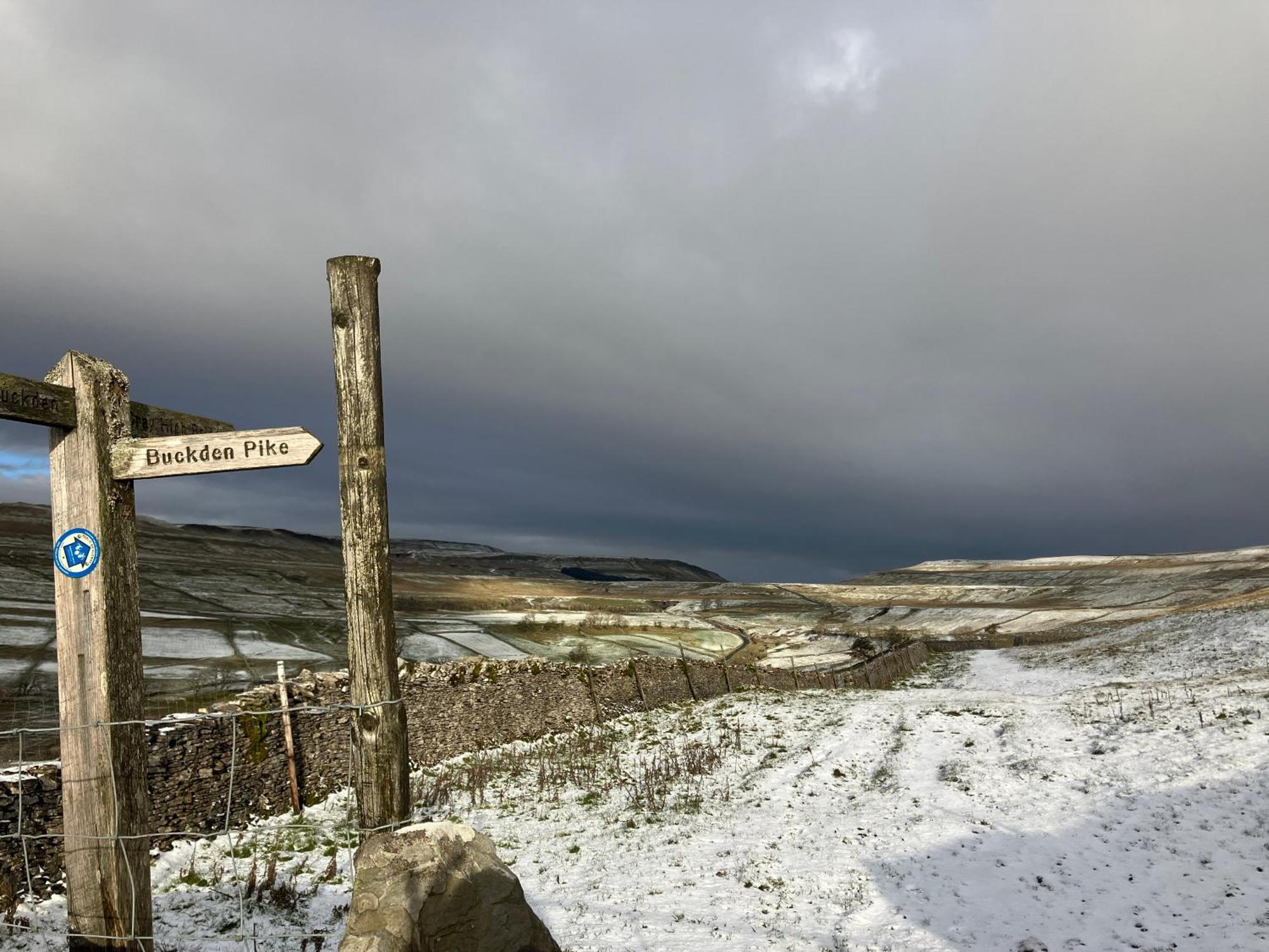 شقة The Snug At Greystones Buckden  المظهر الخارجي الصورة